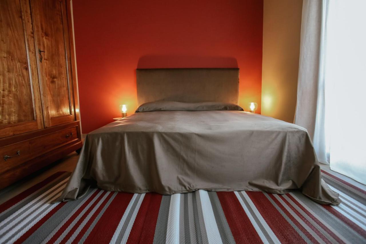Ca'Du Lin - Jacuzzi Bed and Breakfast Cisterna dʼAsti Eksteriør billede