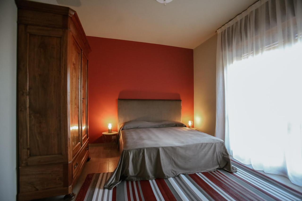 Ca'Du Lin - Jacuzzi Bed and Breakfast Cisterna dʼAsti Eksteriør billede