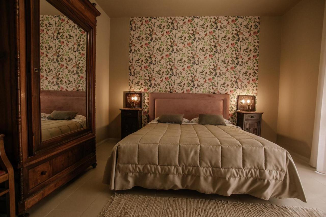 Ca'Du Lin - Jacuzzi Bed and Breakfast Cisterna dʼAsti Eksteriør billede