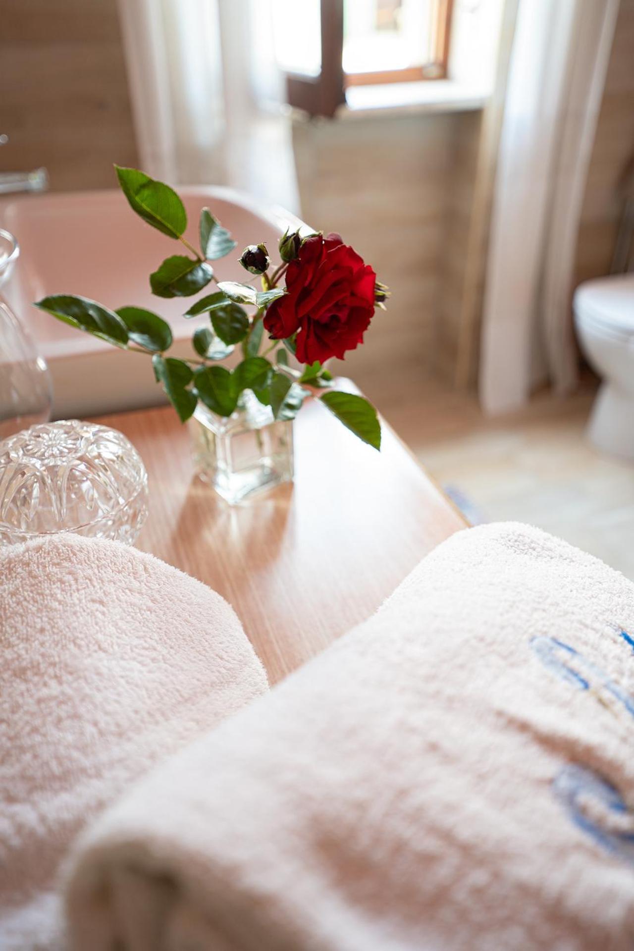 Ca'Du Lin - Jacuzzi Bed and Breakfast Cisterna dʼAsti Eksteriør billede